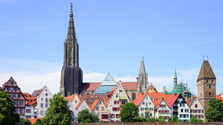 Ulm mit dem Blick auf die Festung Marienberg