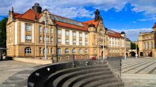 Das König Albert Museum ist ein reines Kunstmuseum am Theaterplatz in Chemnitz